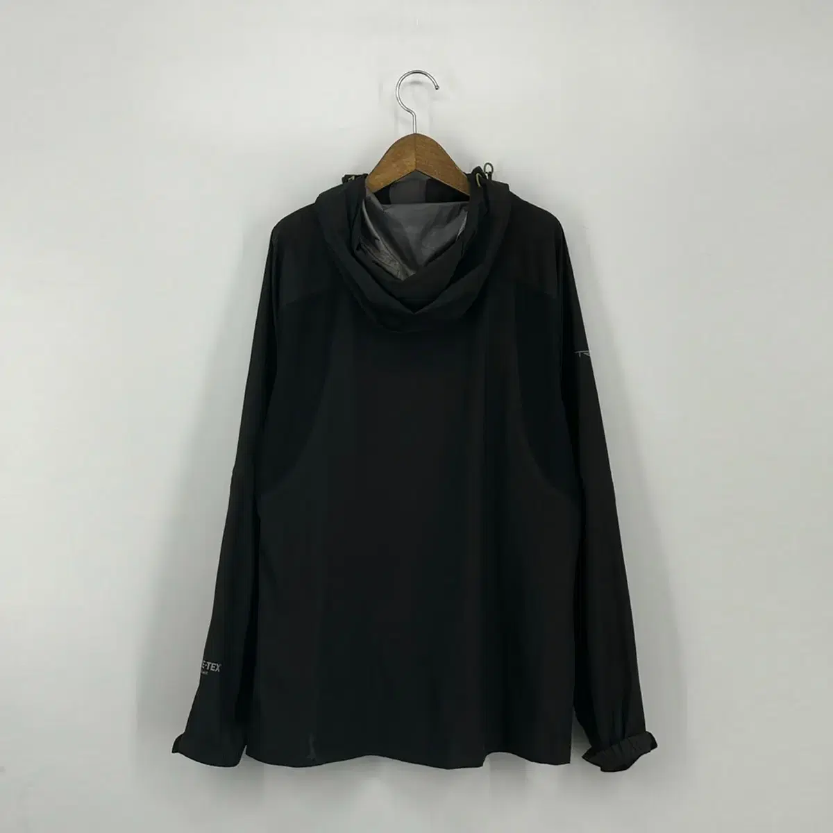 라푸마 후드 바람막이 점퍼 (105 size / BLACK)