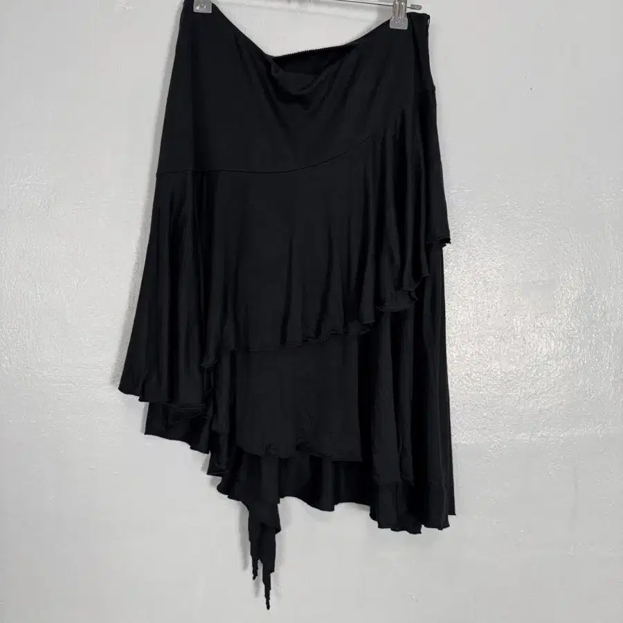 Ozoc drape skirt