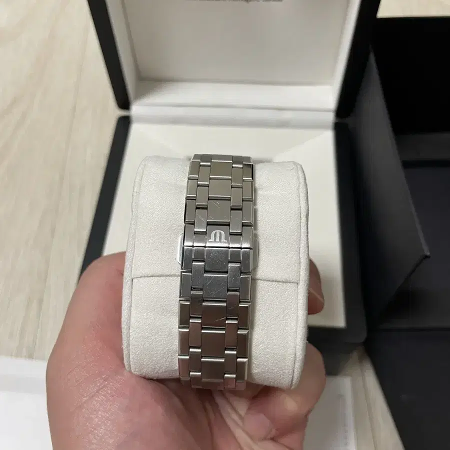 모리스 라크로와 아이콘 39mm 청판