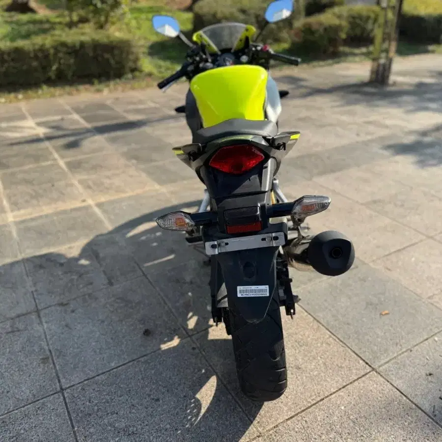 혼다 cbr300r 17년형 짧은키로수 판매합니다