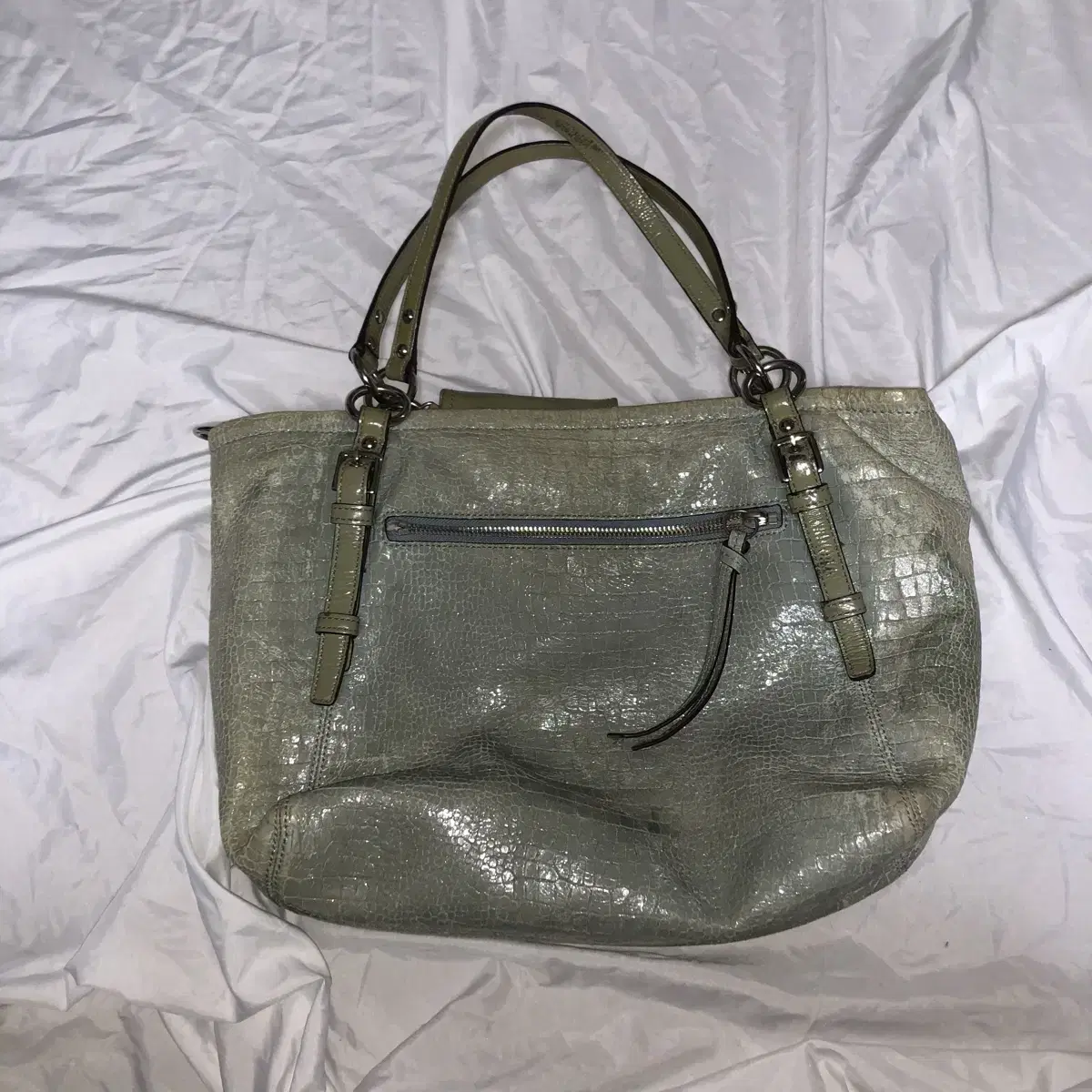 Vintage Coach lawn enamel shoulder bag