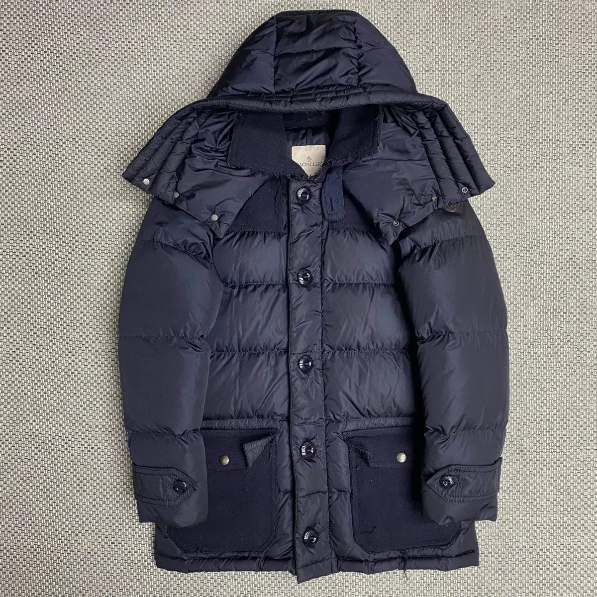 [1]Moncler Tourville Half Padding