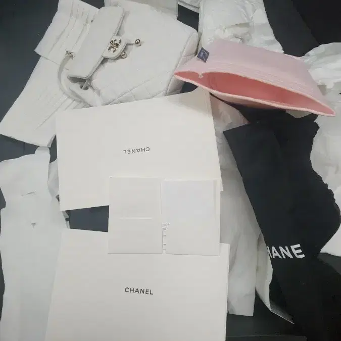 샤넬 어반스피릿 화이트 백팩 새상품급 사진 2