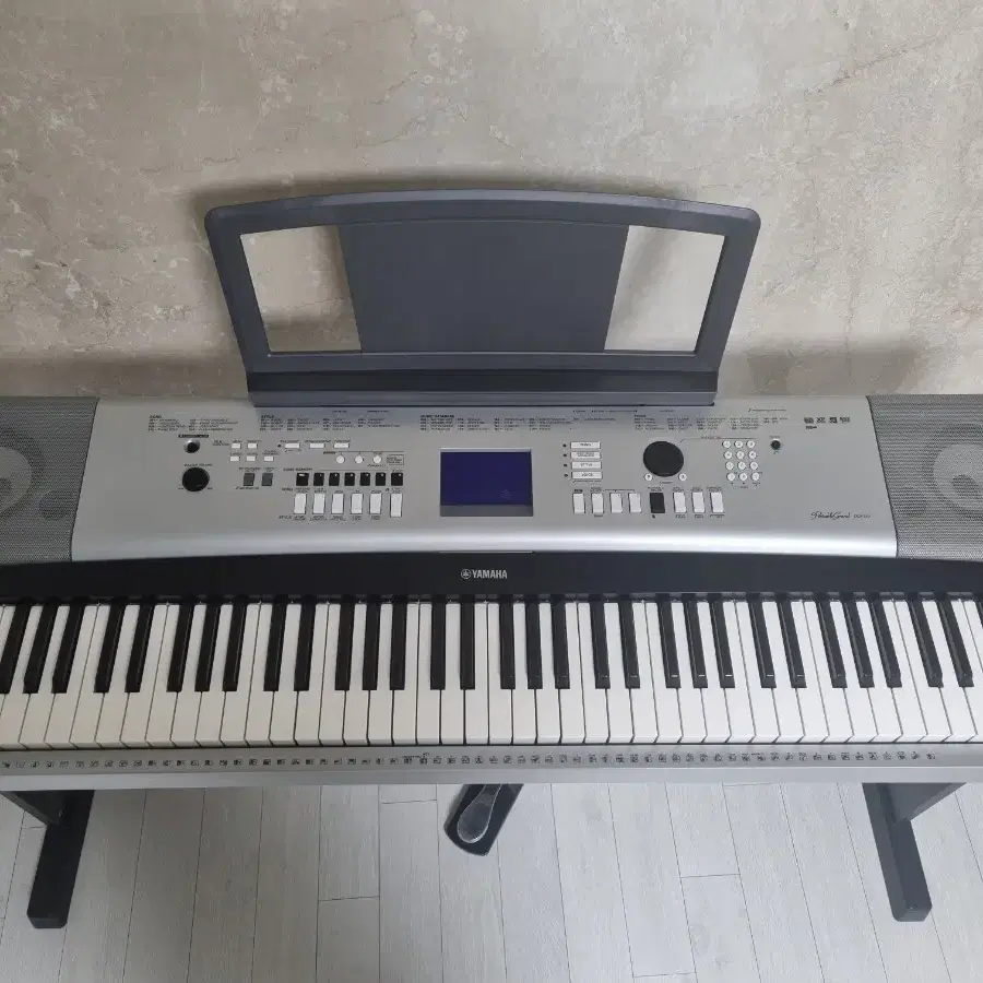 야마하 portable grand DGX-530