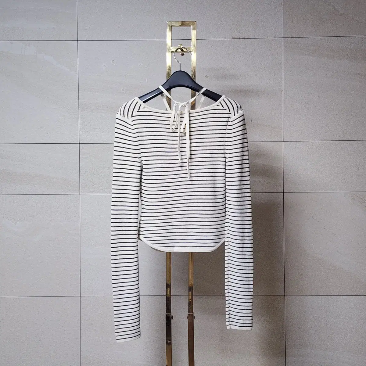 23 렉토 SIGNATURE NECK MONACO STRIPE KNIT