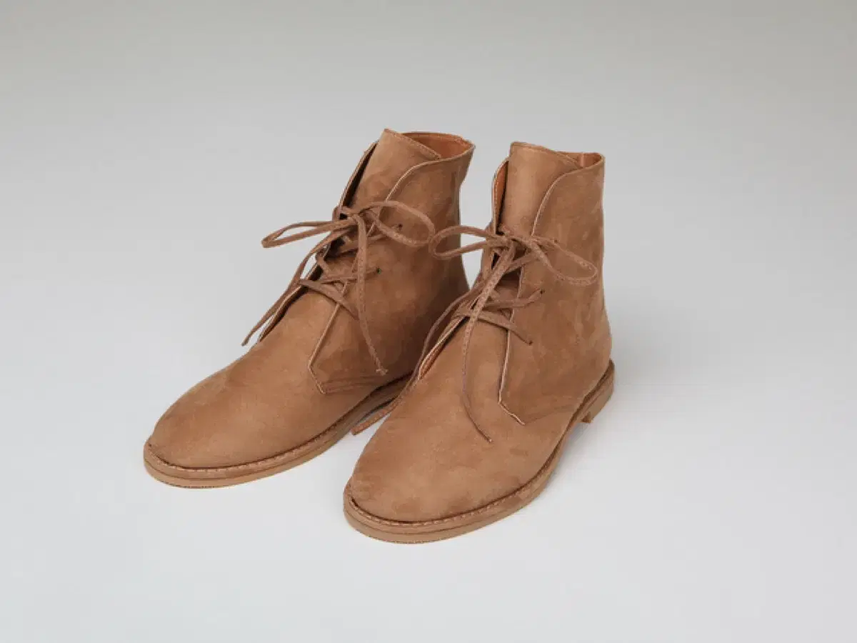 리넨느 cowboy desert boots 235