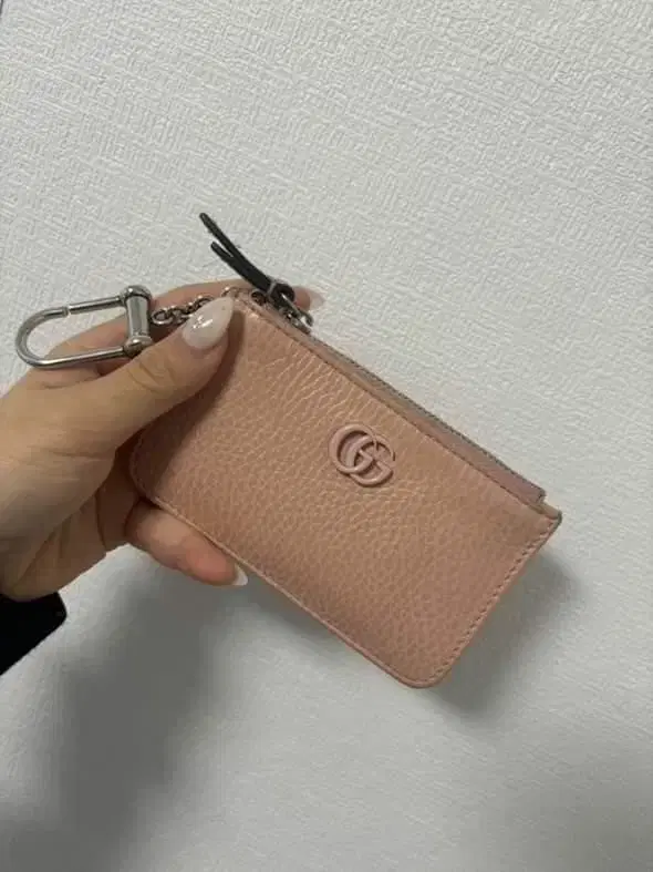 Gucci GG 마몬트 지퍼 그레인 카드홀더