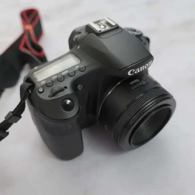 깨끗한 캐논 EOS 60D 카메라와 신쩜팔 50mm f1.8 STM 세트