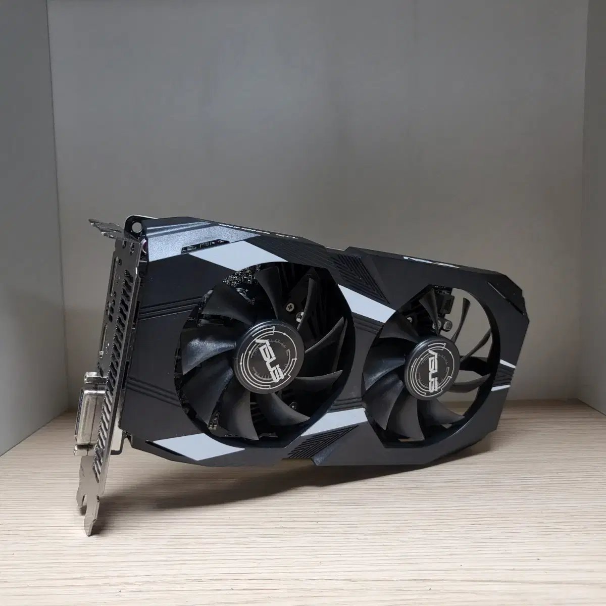 ASUS 아수스 GTX1050 2G 그래픽 카드