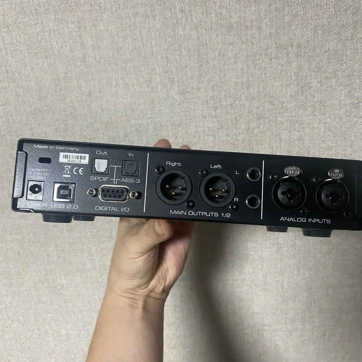 Rme adi-2 pro fs r be 팝니다