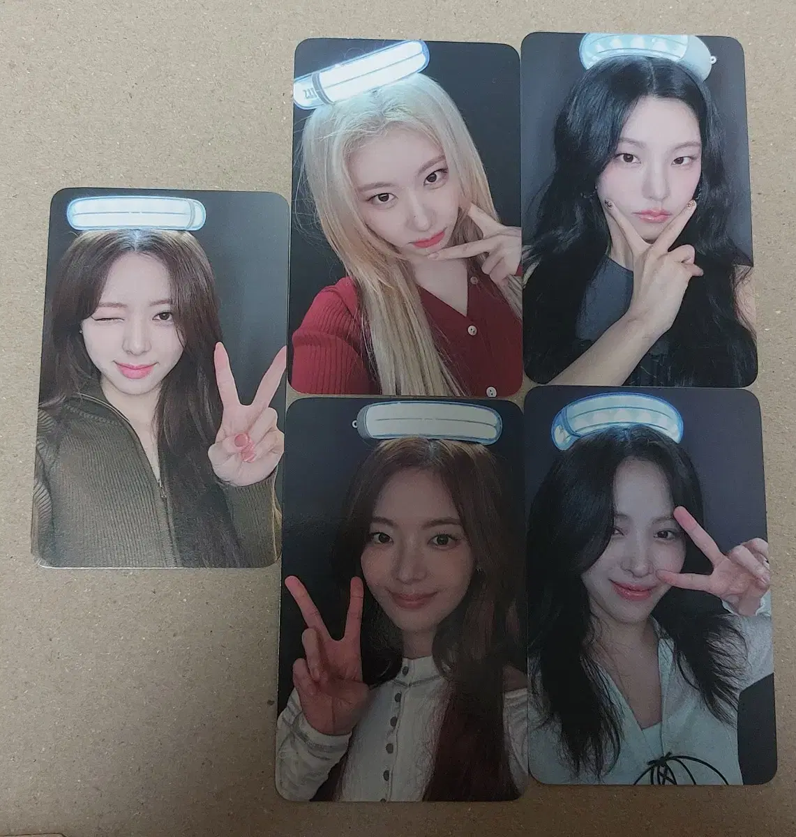 Itzy Lighting Photocard SET ITZY // photocard unreleased photocard