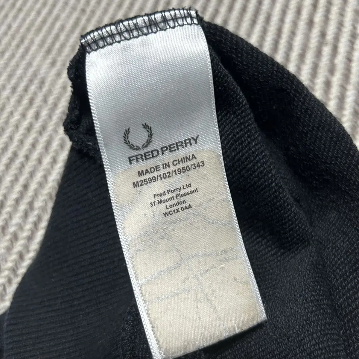 [ M ] Fred perry 프레드페리 블랙 라운드 클래식 맨투맨