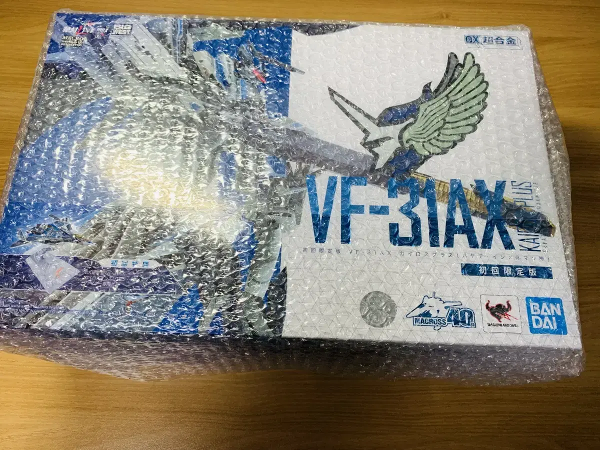 Unsealed) DX Super Alloy Macross VF-31AX Hayategi First Edition