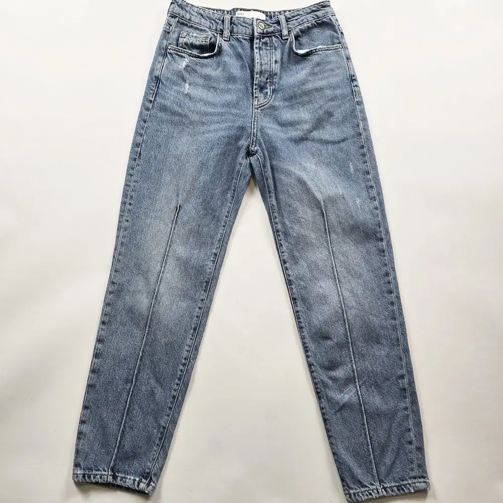 ZARA Jeans Tapered Denim Size 26 NO.6717