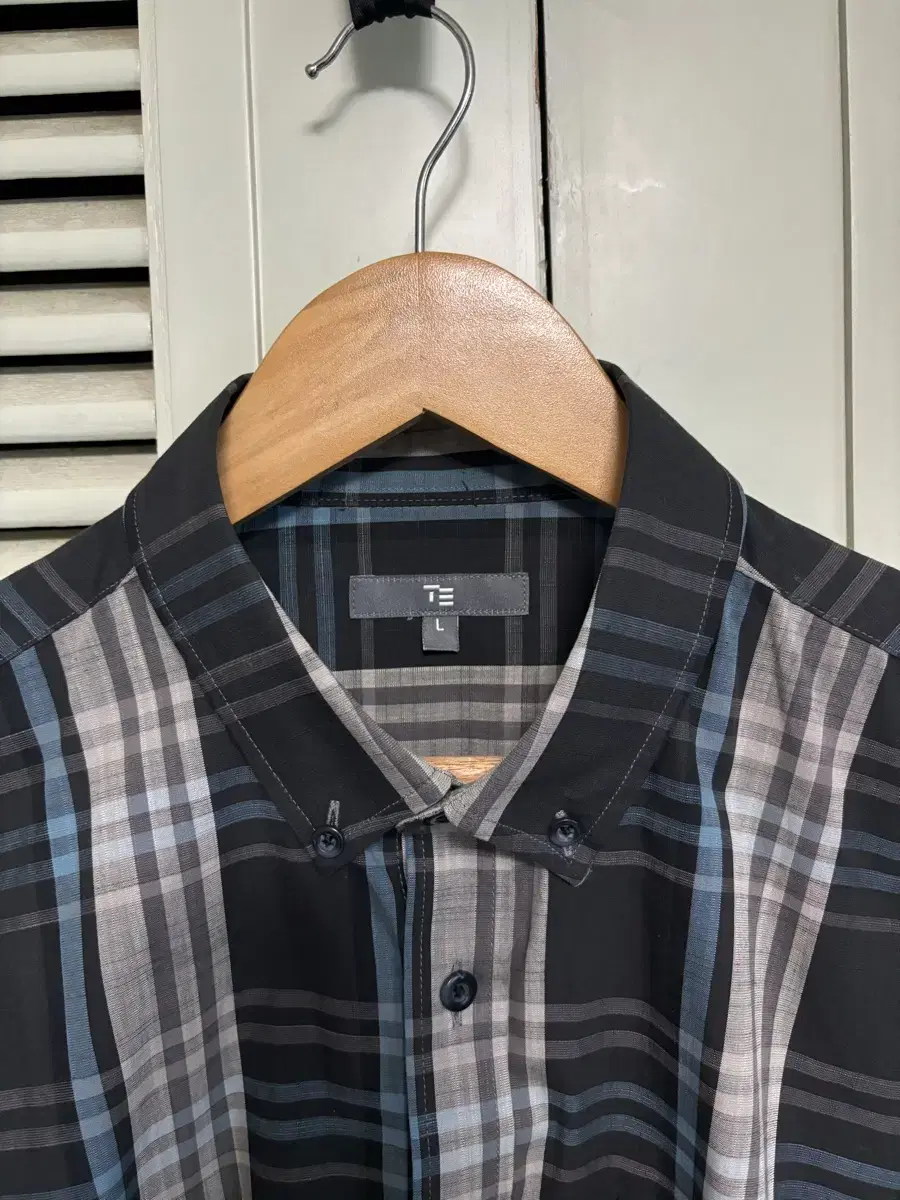 TE Long Sleeve Check Shirt (L)