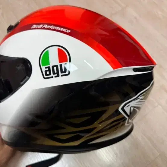 모토 헬멧 AGV K6 팝니다