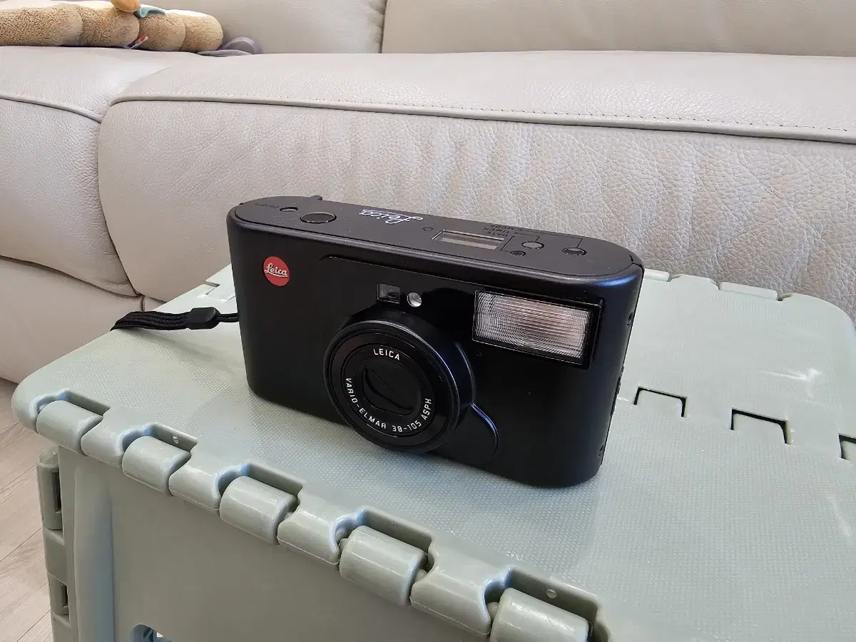 Leica C1 Black Min with Leather Case