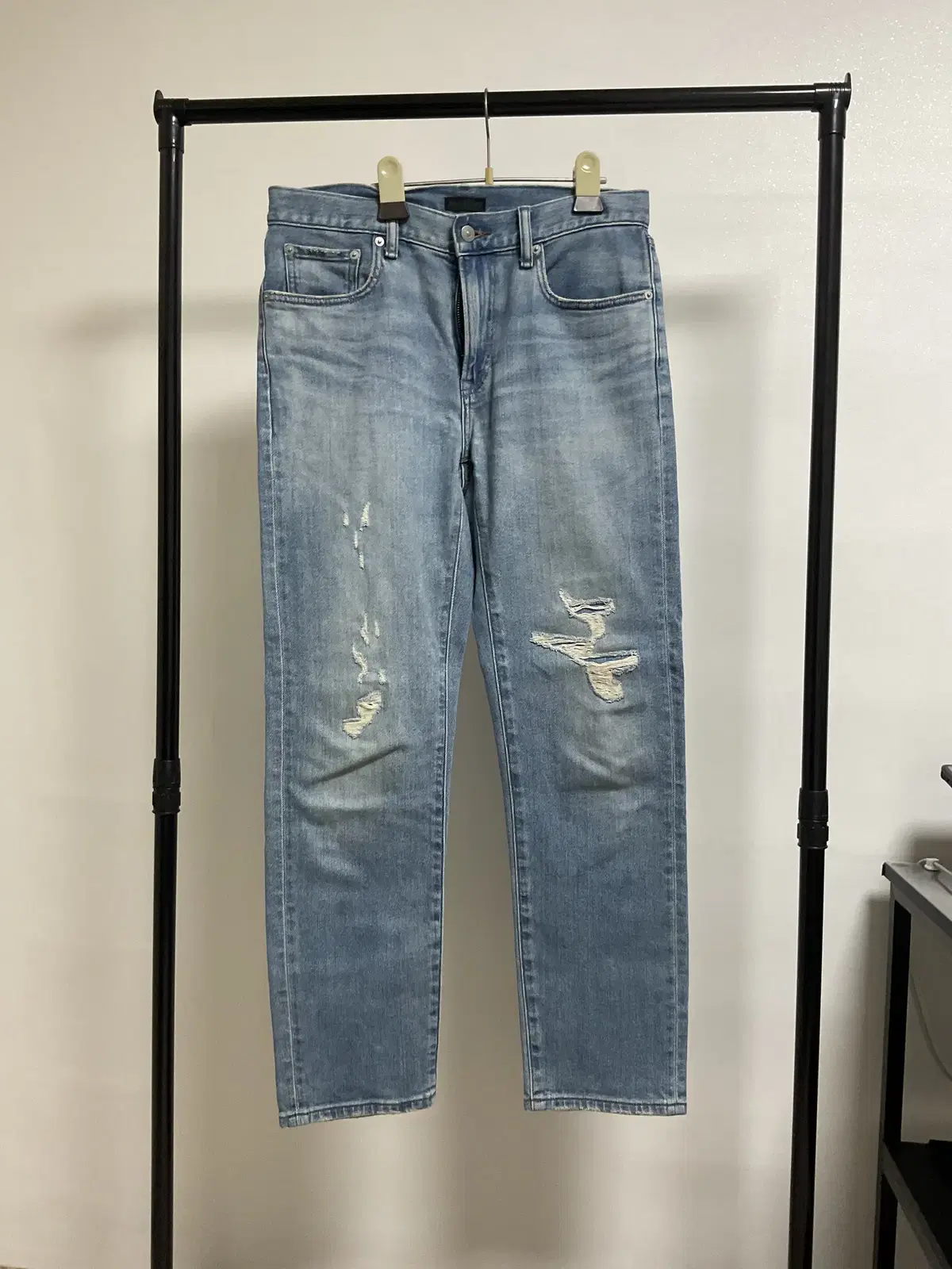 Uniqlo Slim Straight Fit Damage jin / Jeans