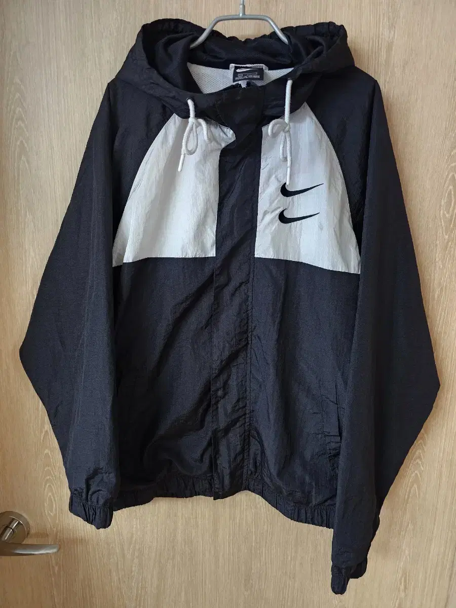 Nike Swoosh Woven Hoodie Jacket