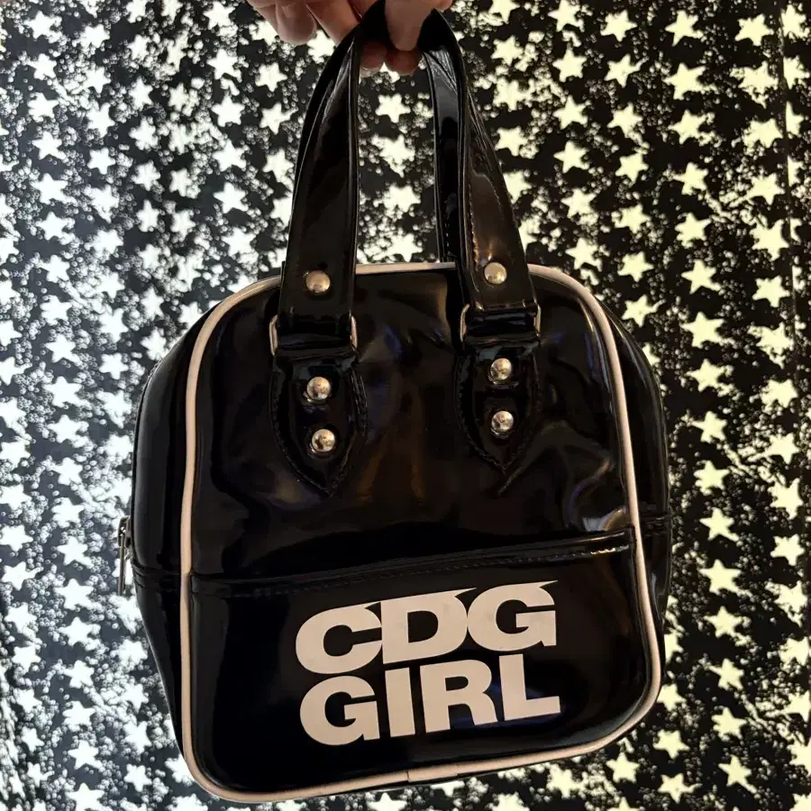 CDG girl 에나멜 토트백