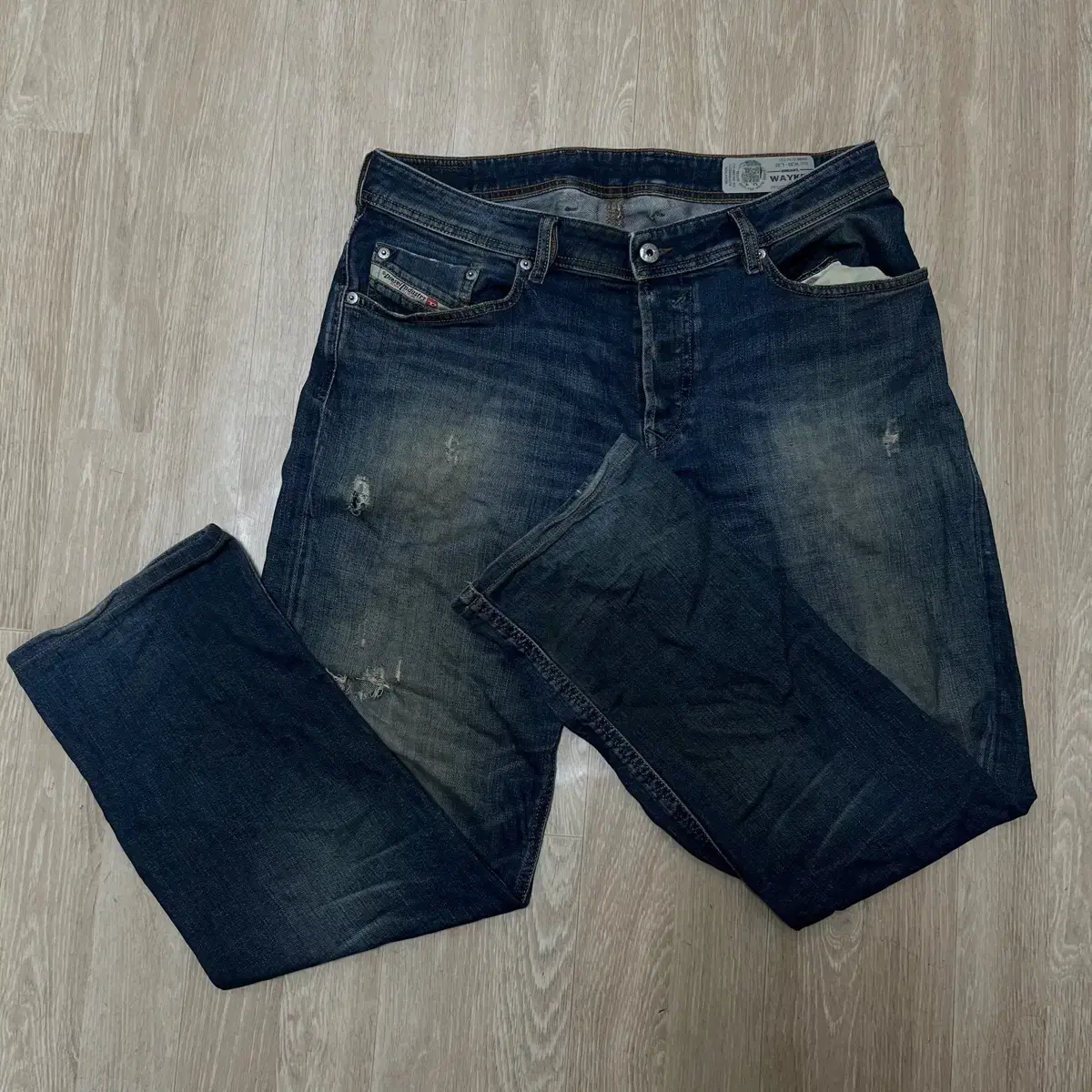 Diesel Wacky Regular Wash Denim Jeans 33