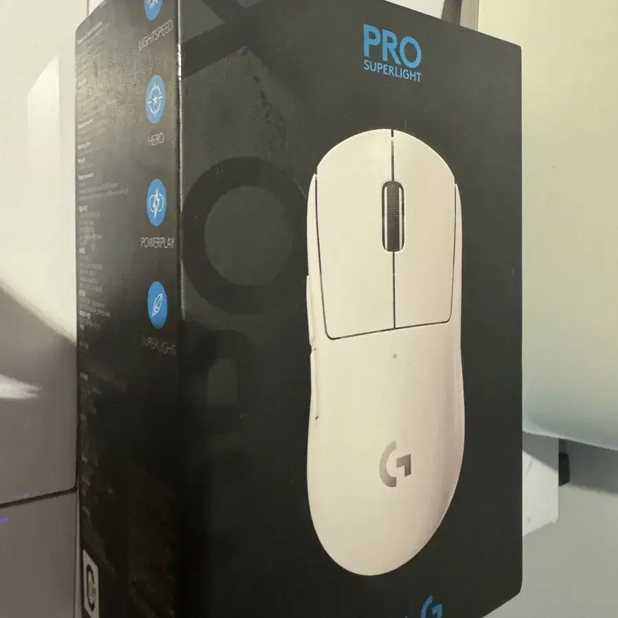 로지텍 g pro superlight 지슈라 개봉만한거 팔아요