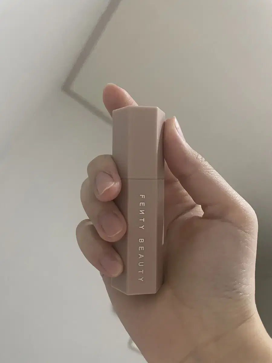 펜티뷰티 쉐딩스틱 앰버 Amber FENTY BEAUTY