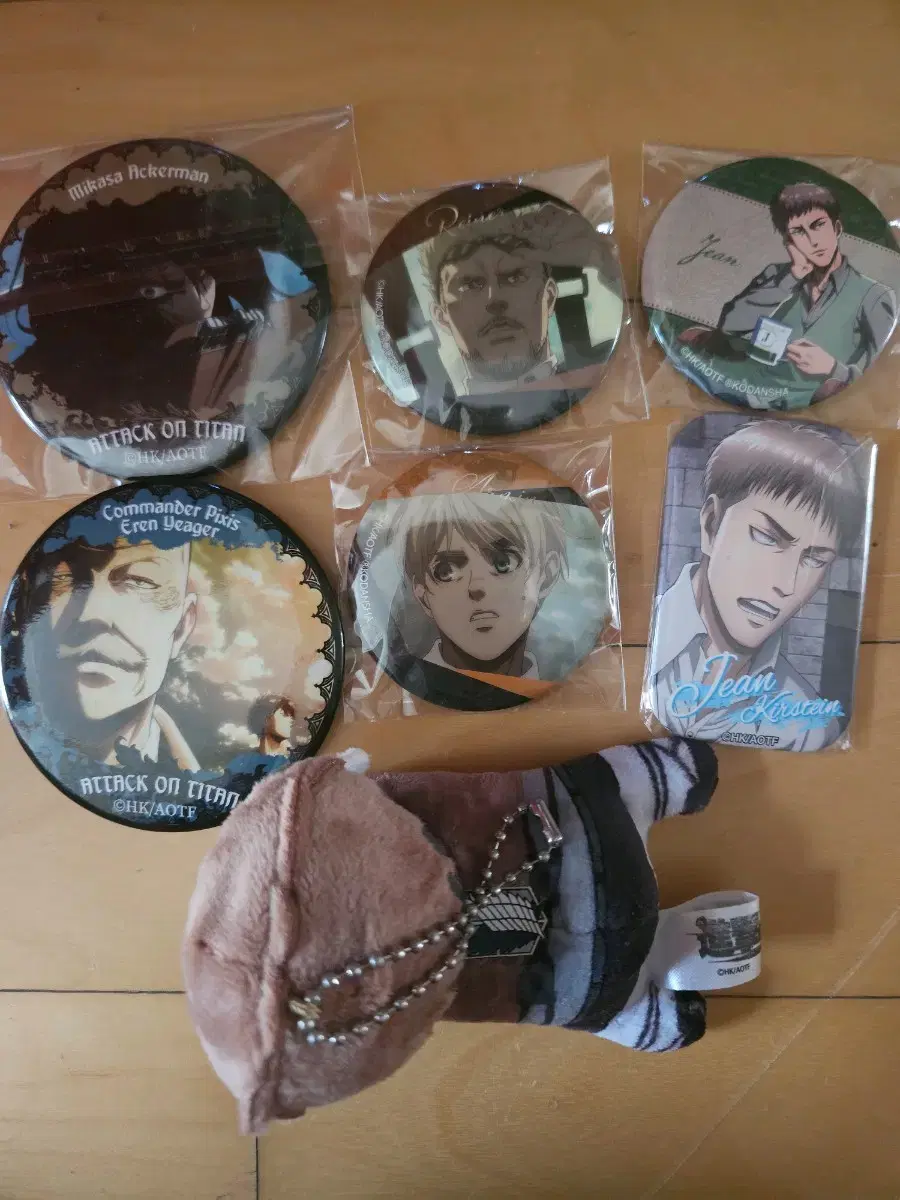 [Attack on Titan] Tappo Attack on Titan Jean Nui & Mikasa, Jean Liner Can Badge