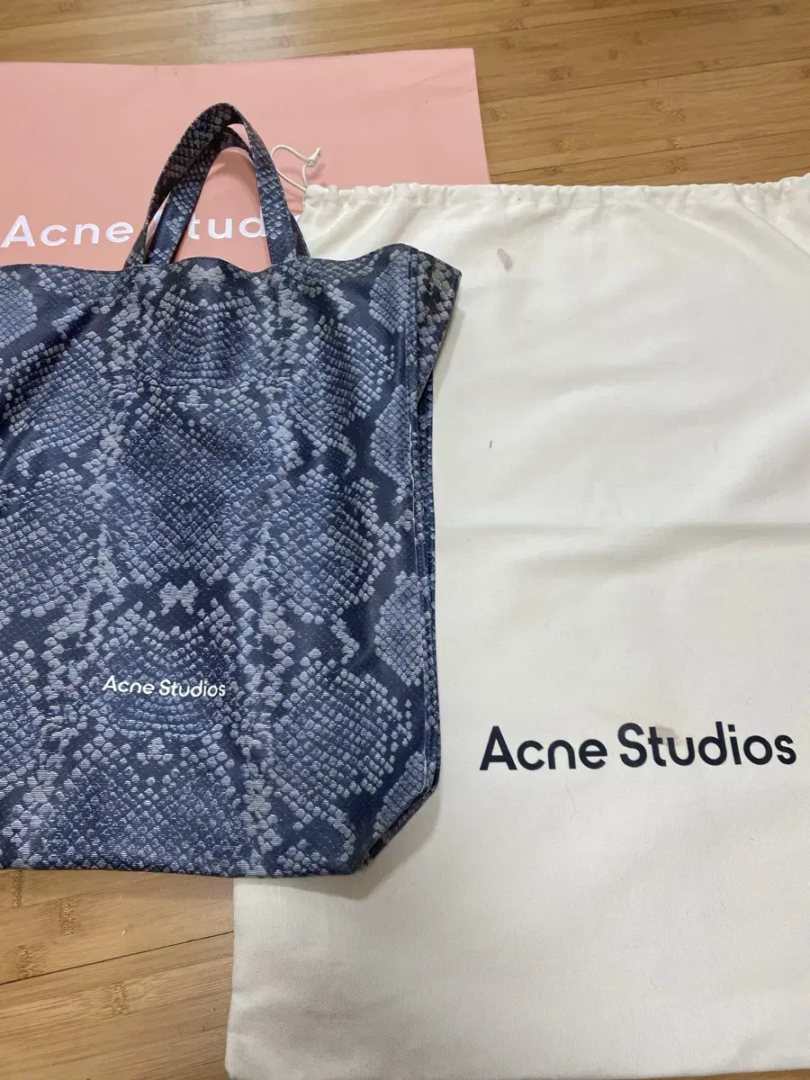 Arc'nestudio Bag Tote