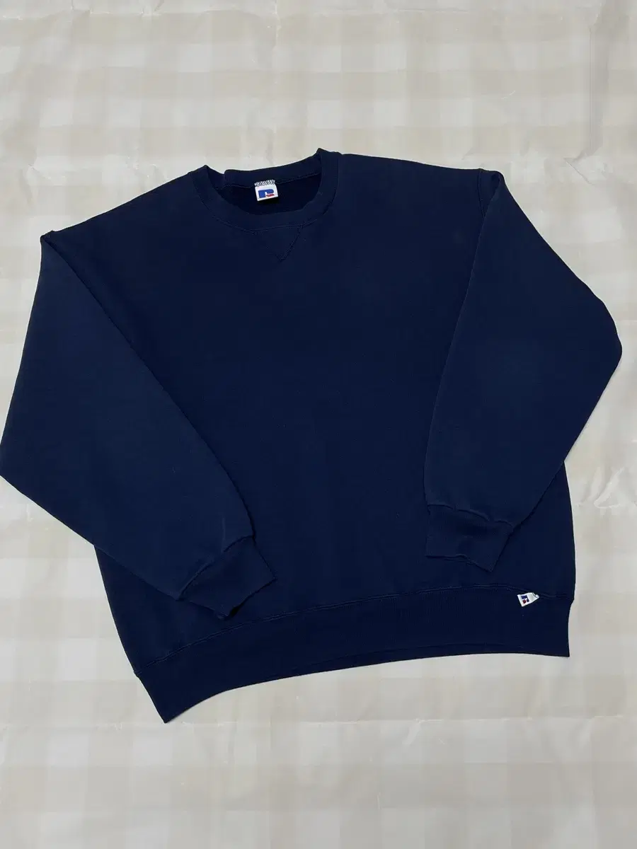 90s Russell Athletic Plain Sweatshirt