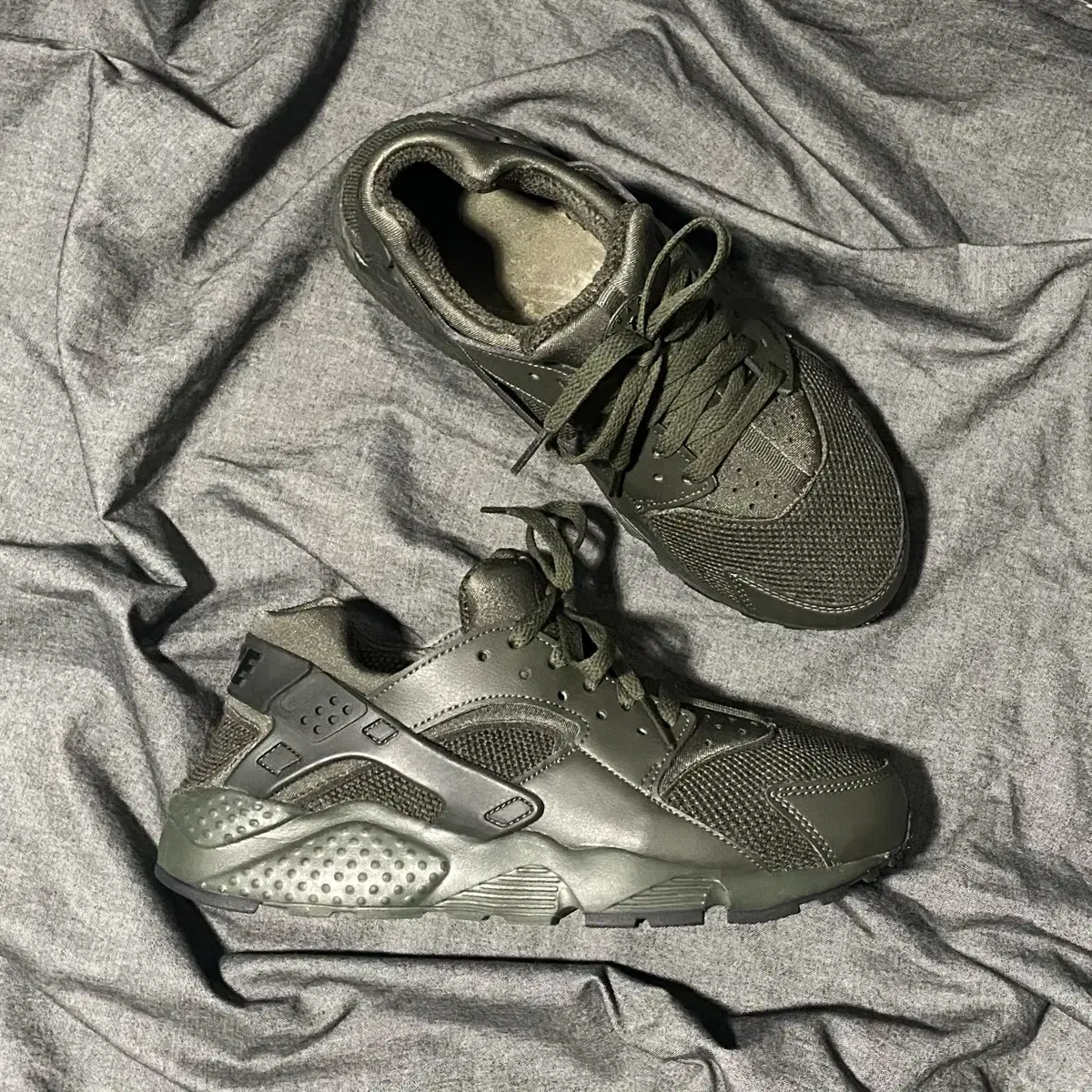 Nike Huarache Run SE GS Sz 7Y(250)