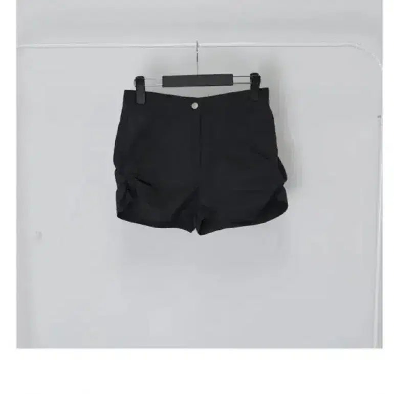 비삼샵 Side twist shorts 새거