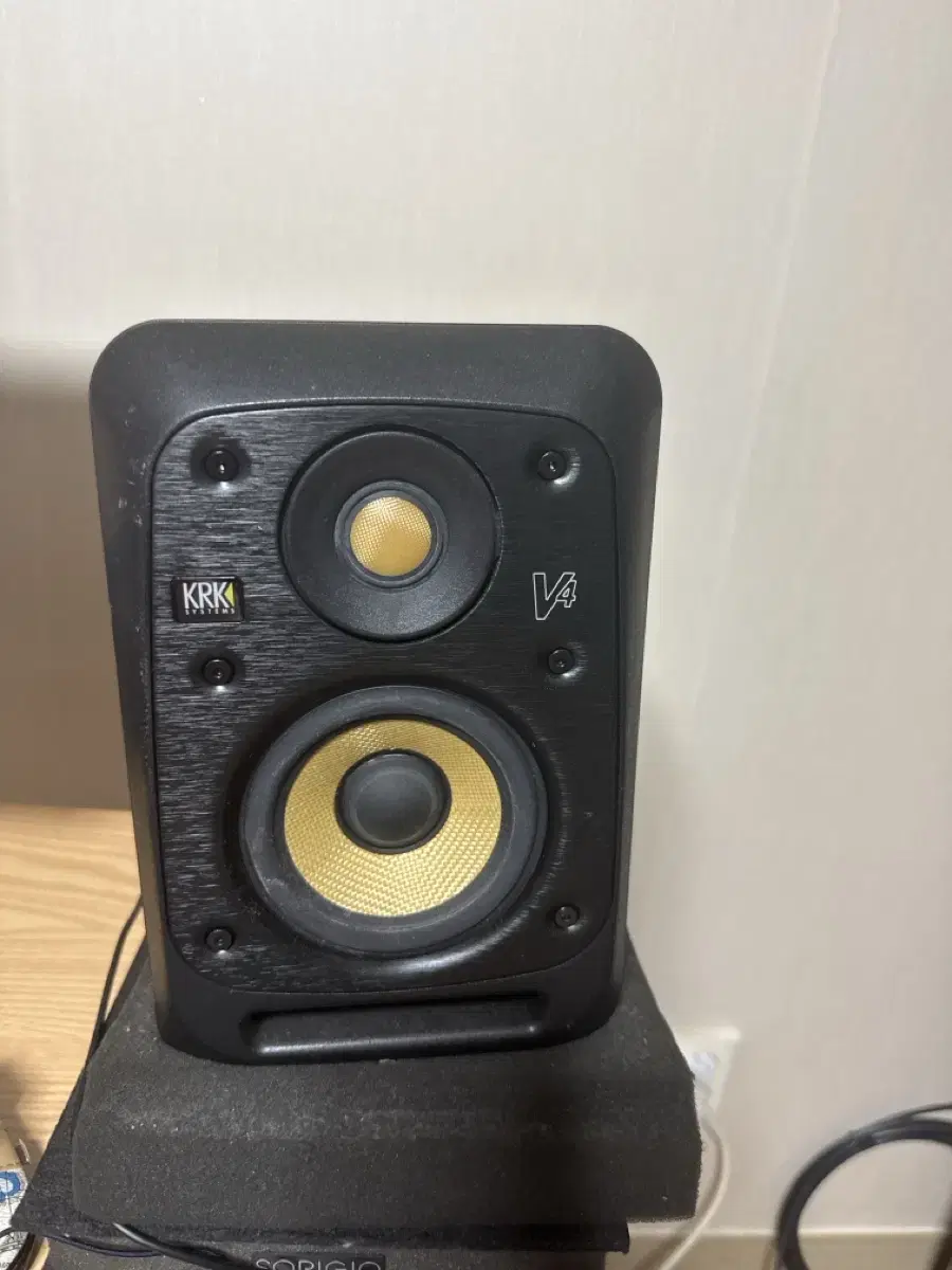 krk v4 s4