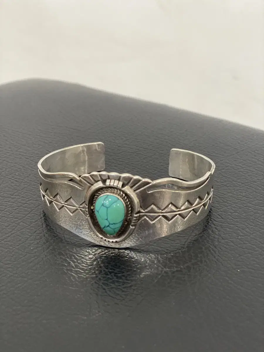 Navajo Native American Sterling Silver Bangle