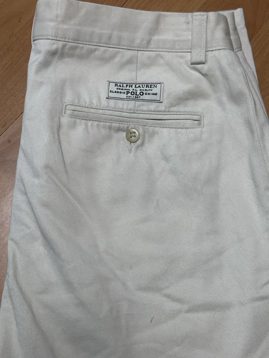 Sell polo chino pants.