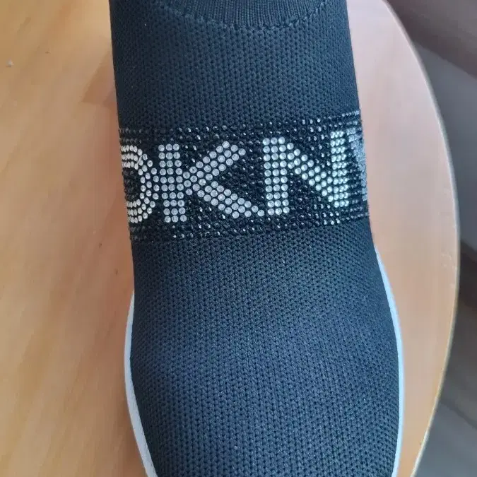 DKNY   키높이 슬립온