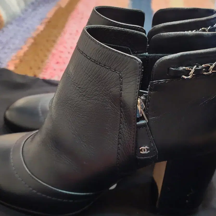 샤넬여성구두  Chanel Booties Black  ( 235 )