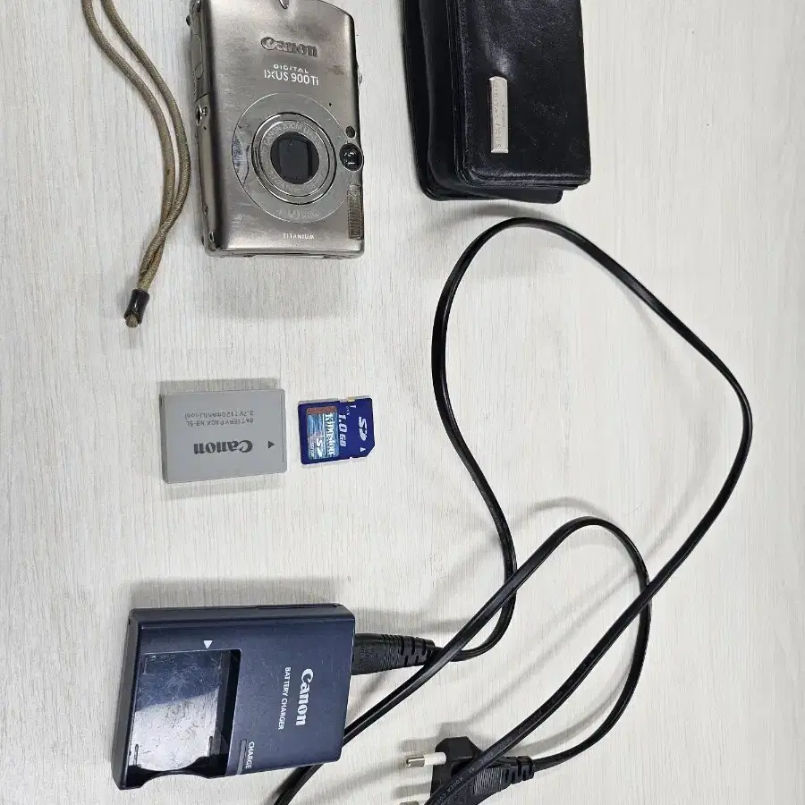 캐논 IXUS 900Ti 디지털 카메라 팝니다