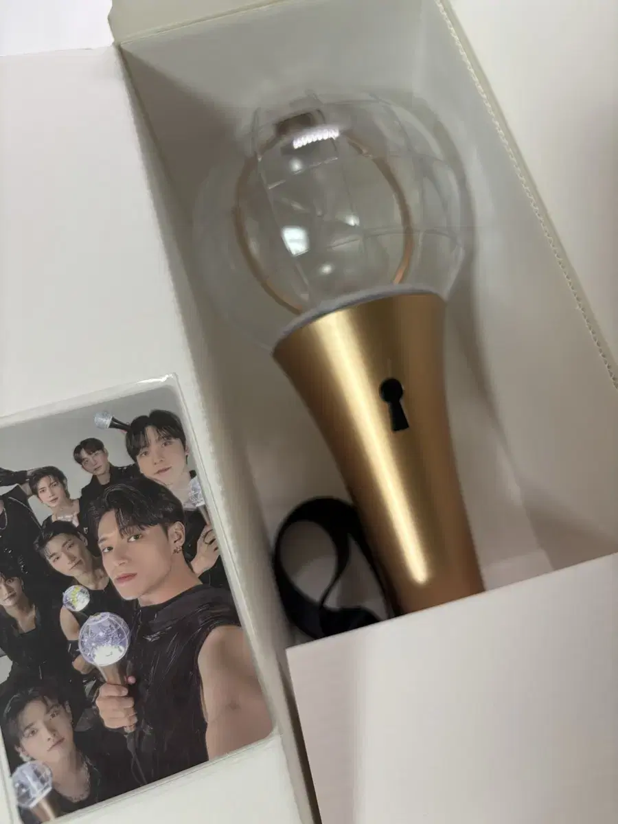 ateez lightstick litini