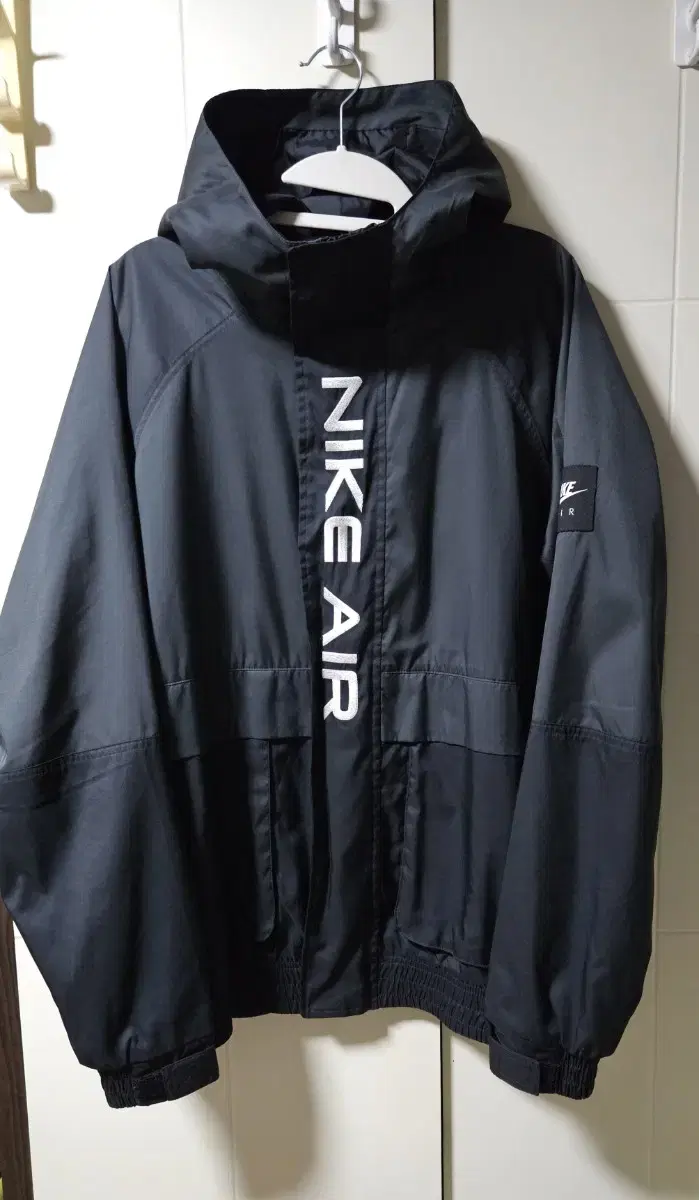 Nike Airwoven Windbreaker Jacket