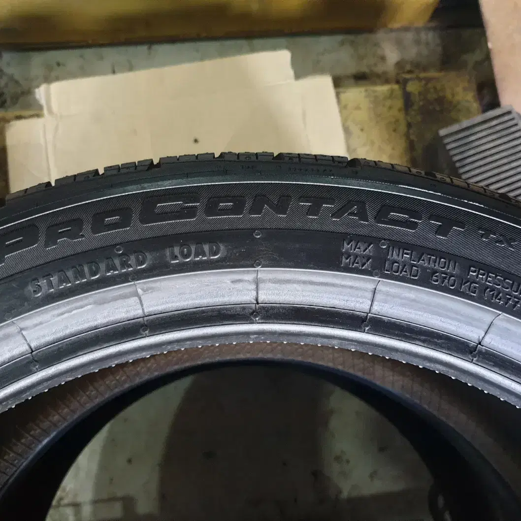 중고타이어 콘티넨탈타이어 프로콘택트 TX 245/40R19 2개 세트