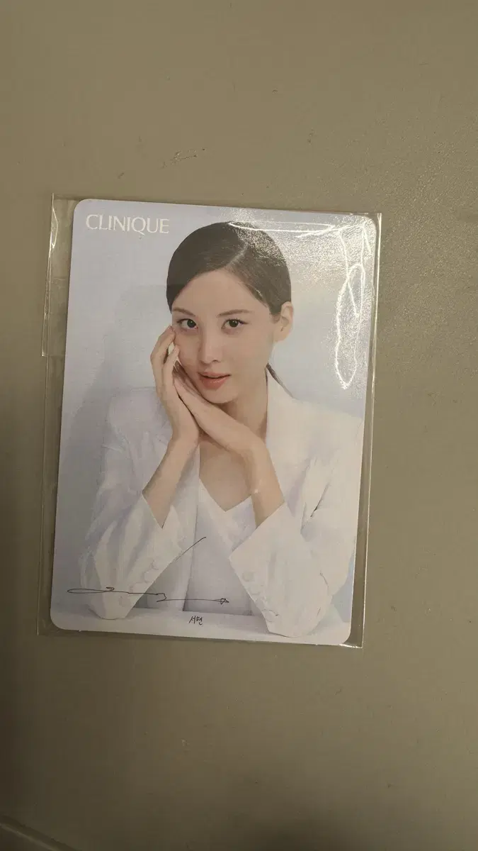 Clinique seohyun photocard