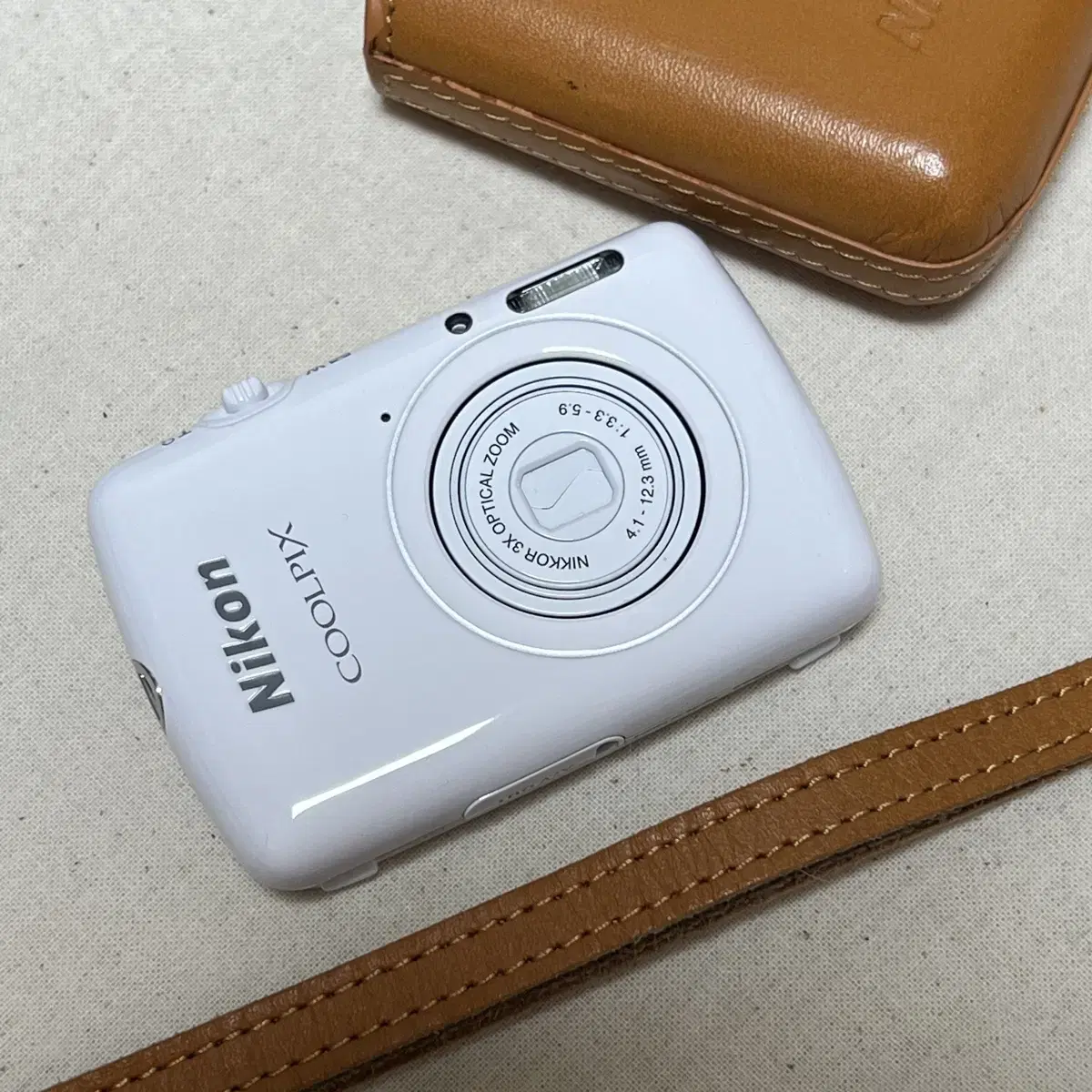 니콘 초경량 디카 nikon s01 케이스 스트랩 포함