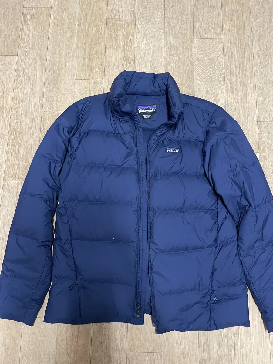 Patagonia Silent Padding size M