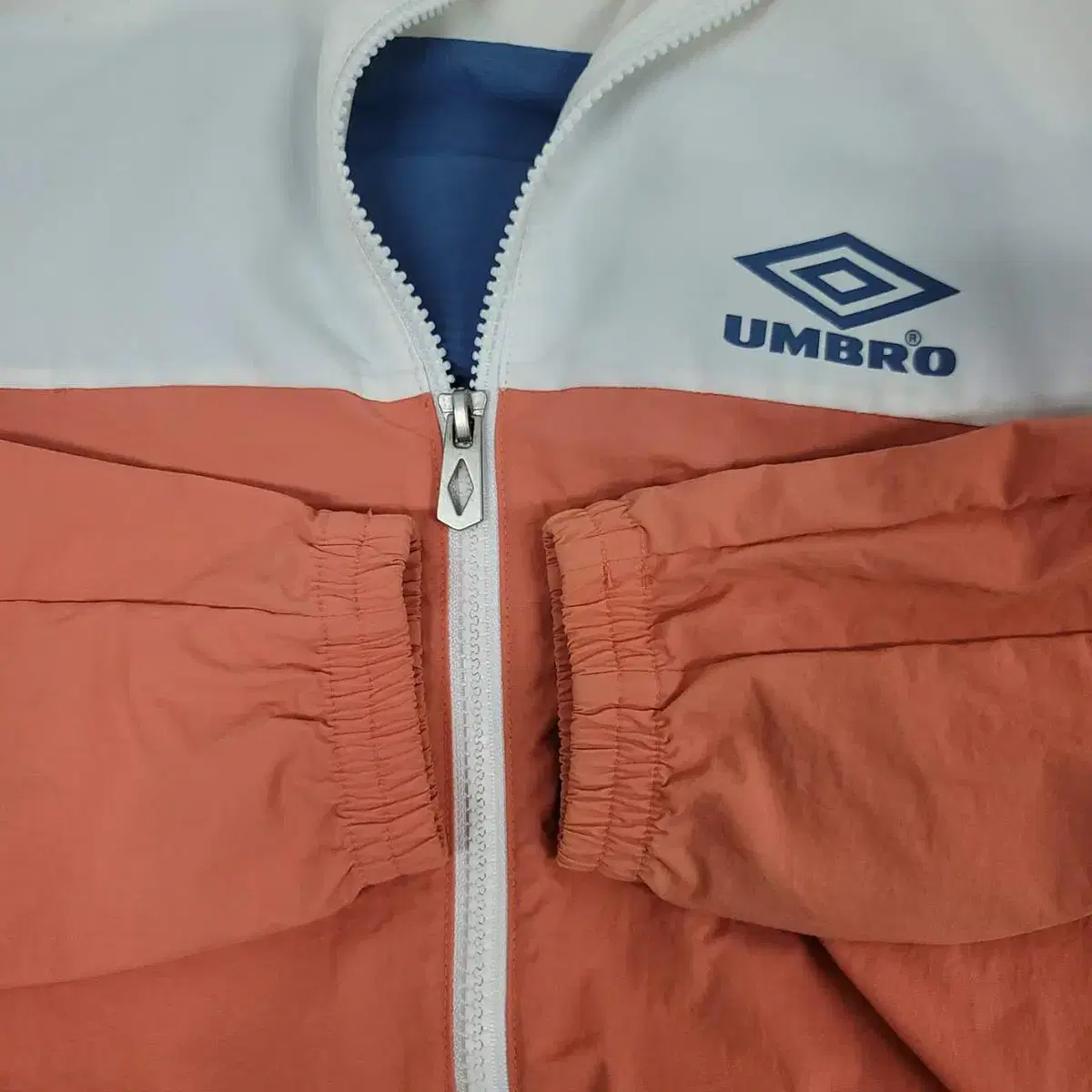 90) 엄브러 umbro 여성 바람막이