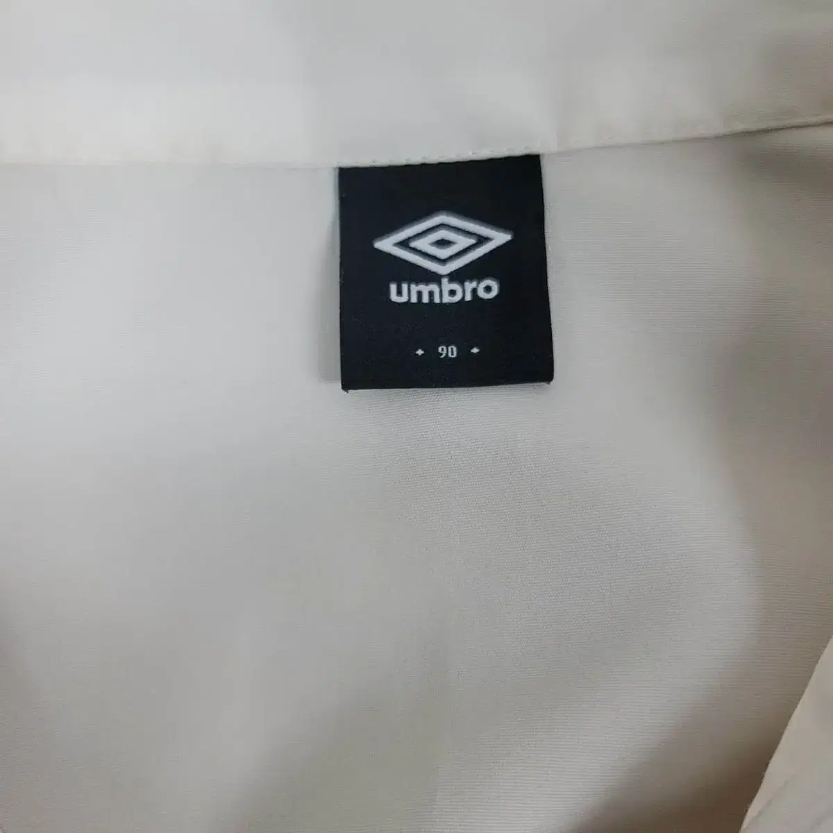 90) 엄브러 umbro 여성 바람막이