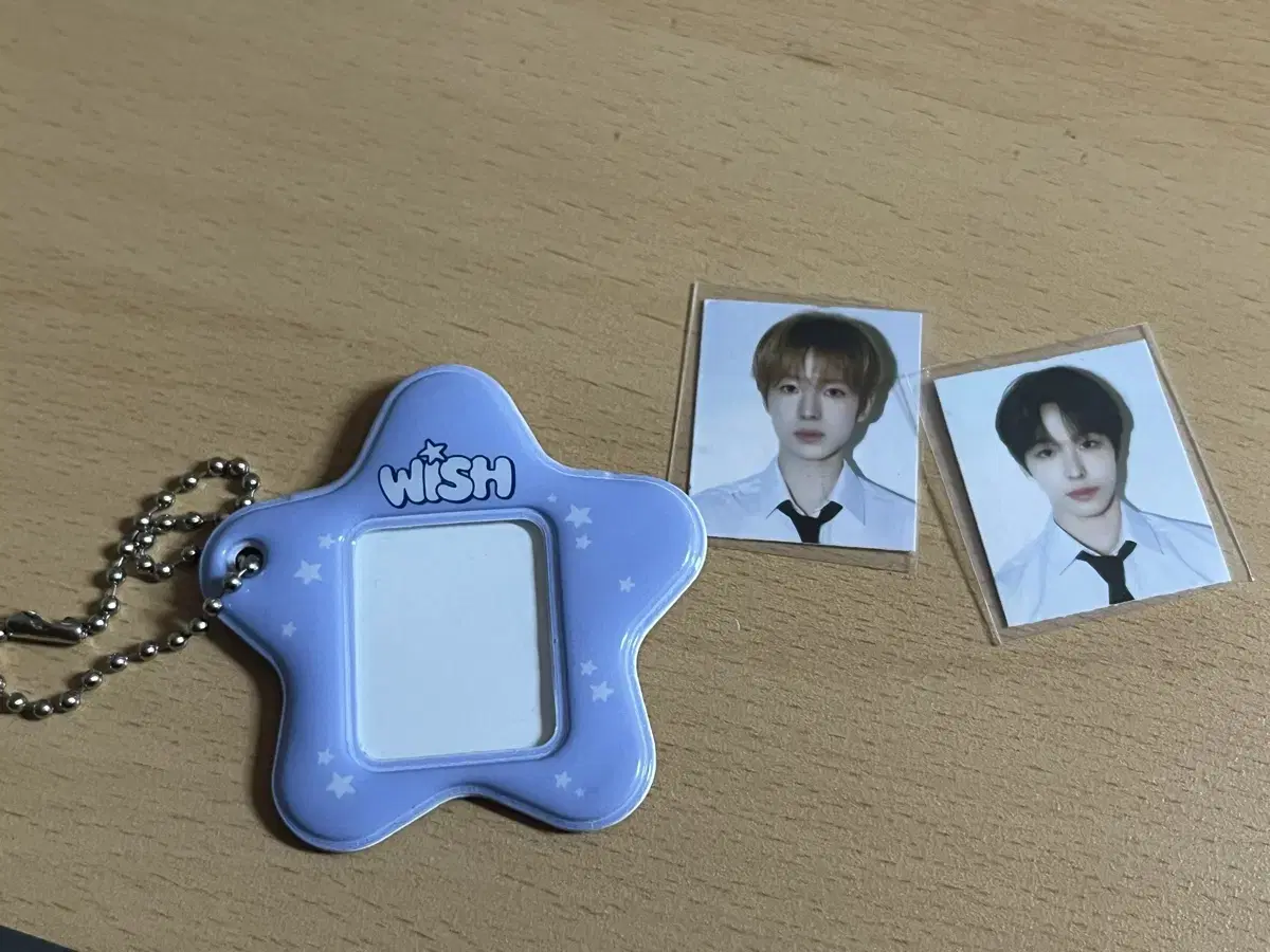 School of Wish u riku Gyusa Keyring