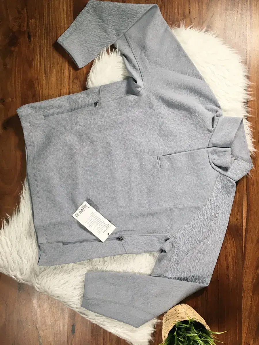 [New] Lululemon Textured Anorak