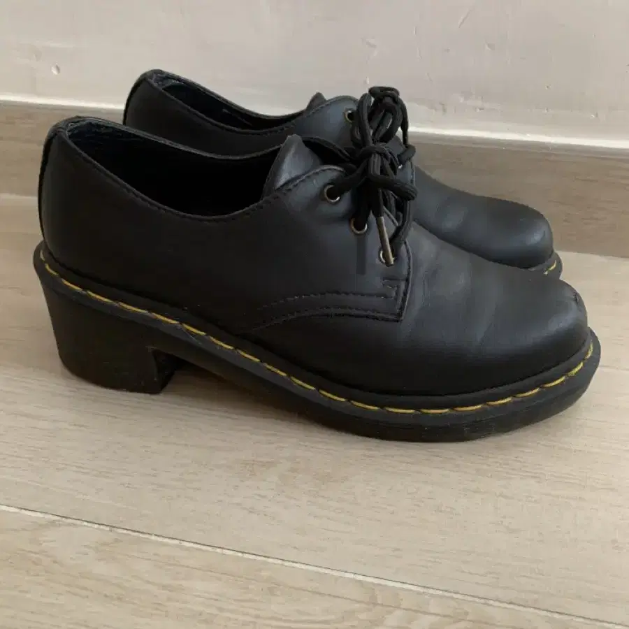 [정품]닥터마틴  Dr martens  240