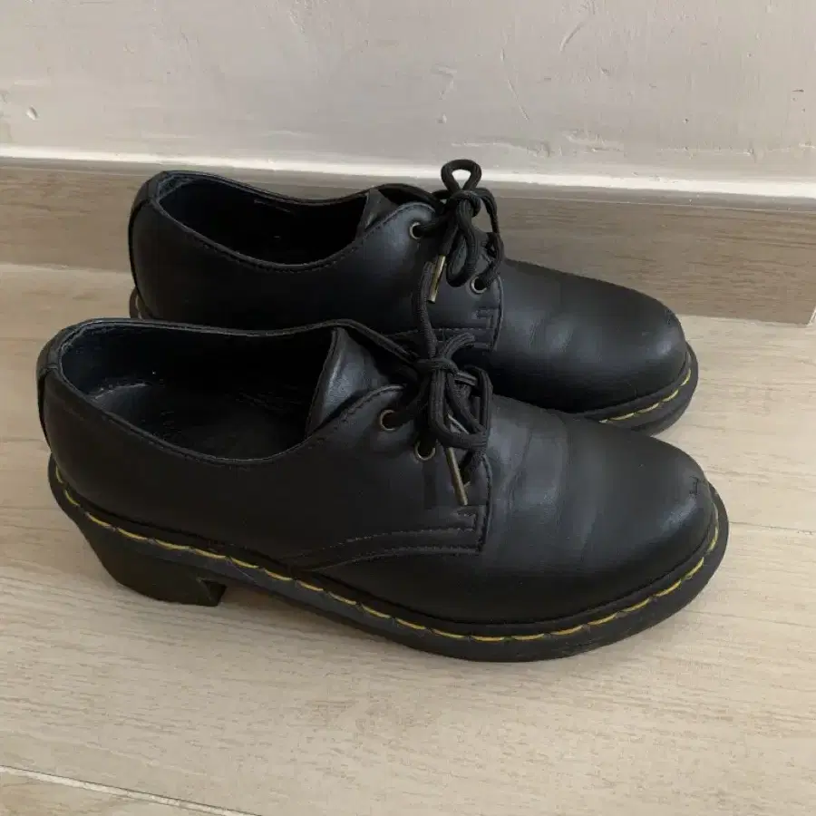 [정품]닥터마틴  Dr martens  240